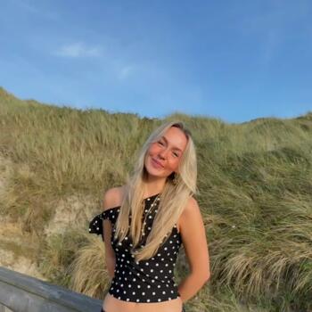 Babysitter in Hamburg: Helen Mina