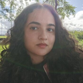 Babá em São Cristóvão: Emilia