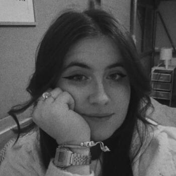 Babysitter in Caudrot: Capucine