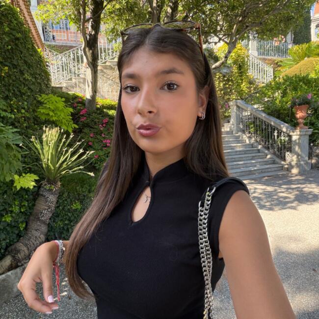 Babysitter in La Seyne-sur-Mer: Elena