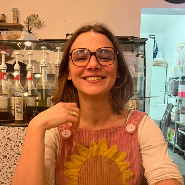 Babysitter in Boulogne-Billancourt: Anouchka