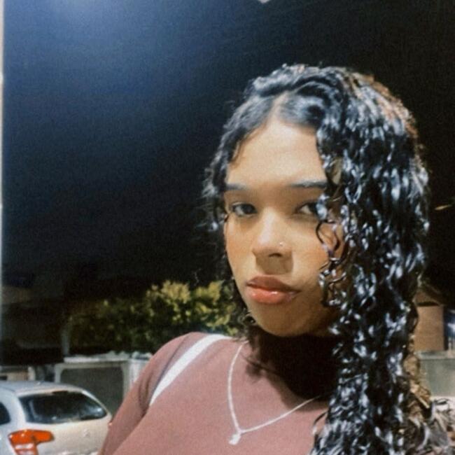 Babysitter in Serra: Elizamara