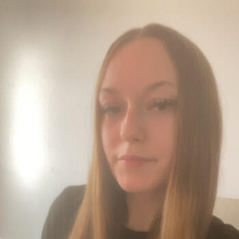 Babysitter in Eskilstuna: Maya