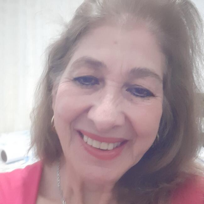 Babysitter in Armenia: Silvia Ines
