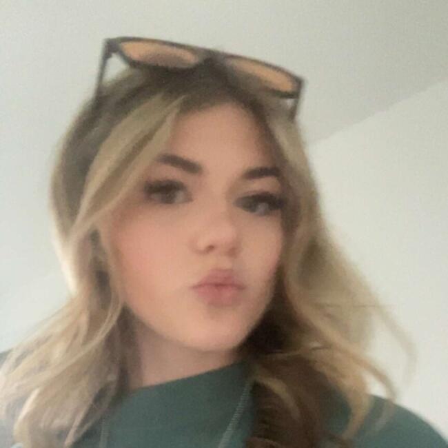 Babysitter in Toronto: Indy