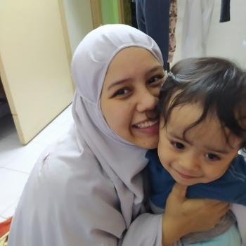 Pengasuh di Johor Bahru: Ana