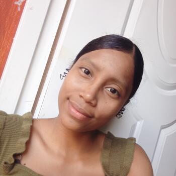 Babysitter in Colón: Desireé