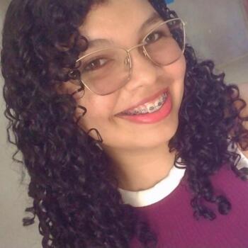 Babysitter in São Luís: Jessica