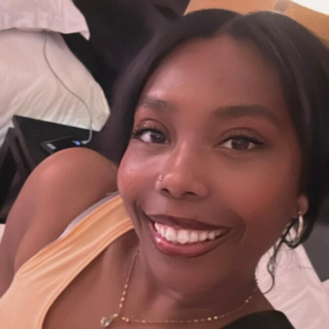 Babysitter in Mitcham: Caroline