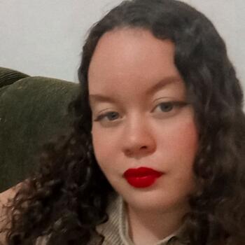 Babá em Vespasiano: Yasmin