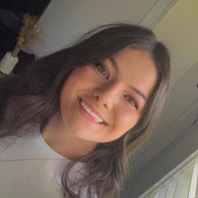 Babysitter in Cocoa: Andrea