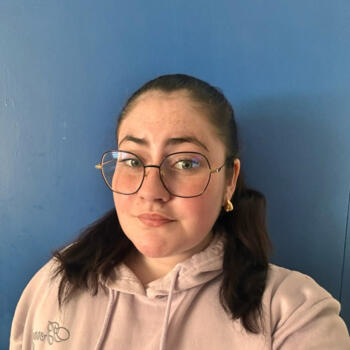 Babysitter in Saintes: Laura