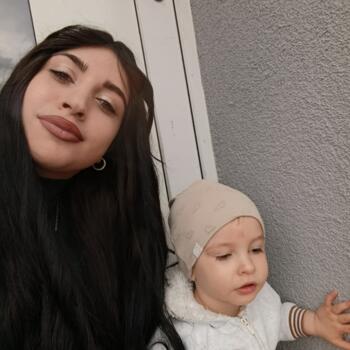 Babysitter in Bedburg: Valery