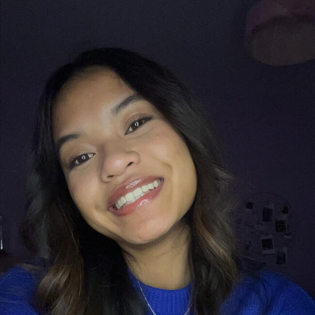 Babysitter in Feyzin: Tina