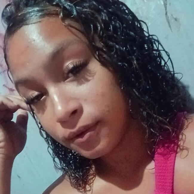 Babysitter in Brasília: Emilly