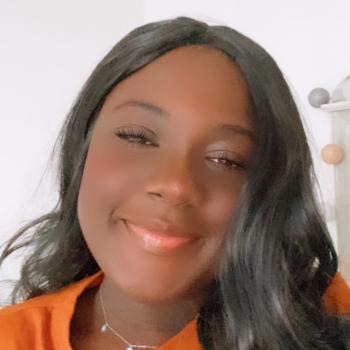 Pengasuh di Woluwe-Saint-Lambert: Gloria