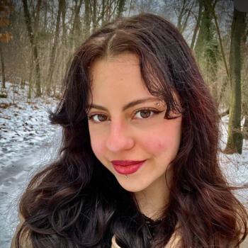 Babysitter Potsdam: Elaya