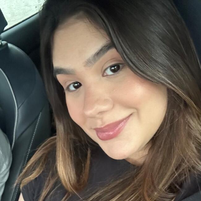 Babysitting job in São Paulo: Isadora