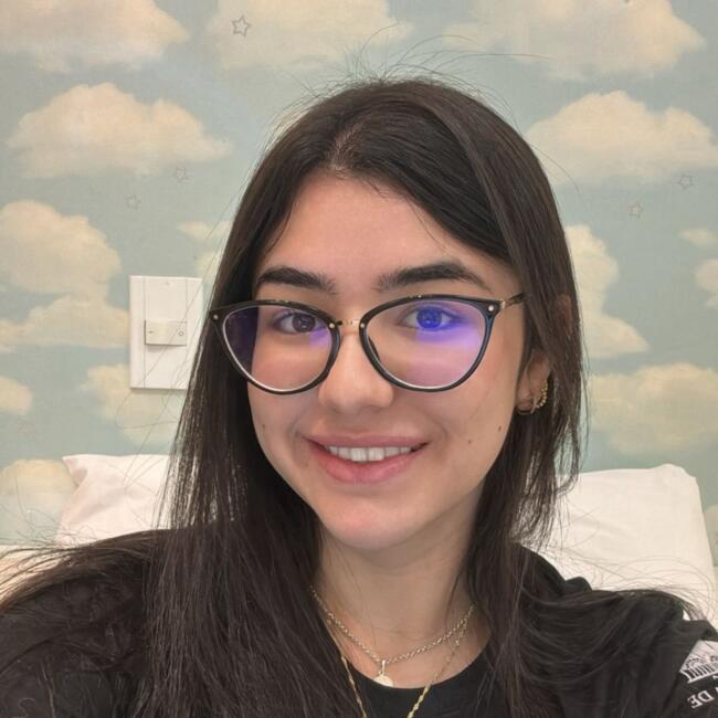 Babá em Campo Grande: Julia