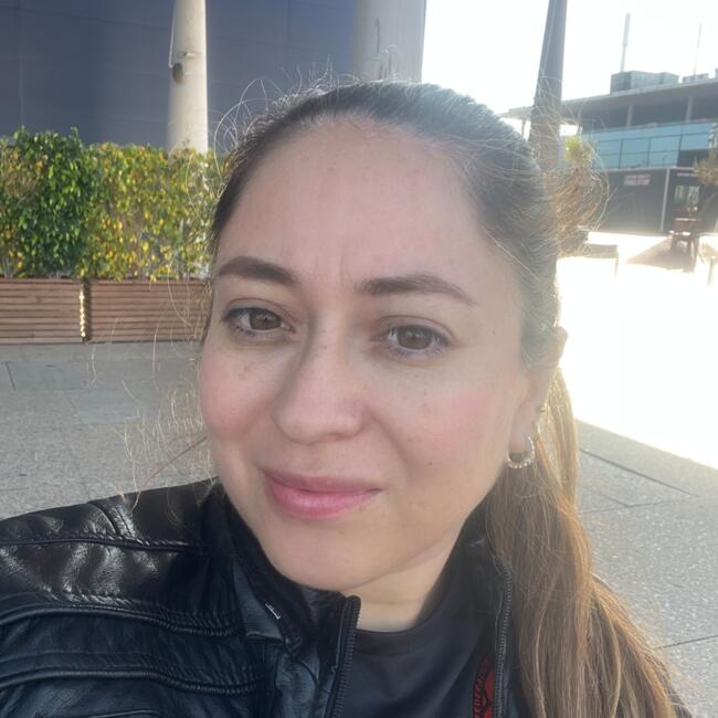 Babysitter in Barcelona: Jenifer