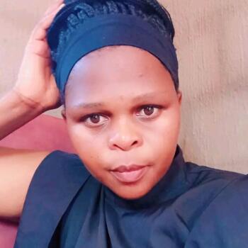 Babysitter Newlands West: Hlengiwe