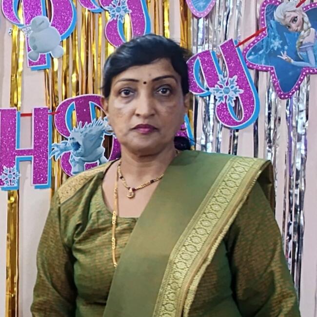पिंपरी-चिंचवड में बेबीसिटर: Sunita