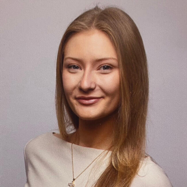 Babysitter in Cologne: Rebekah