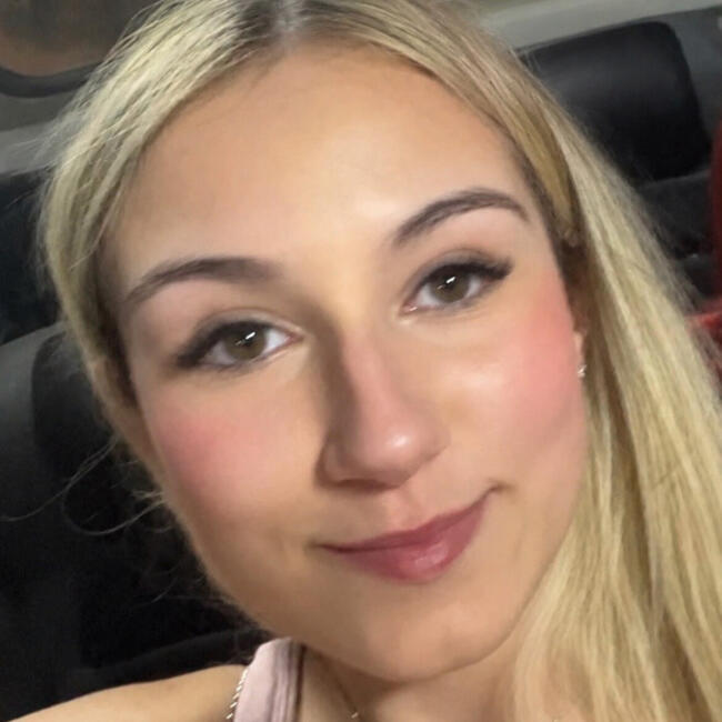 Babysitter in Conegliano: Mora Valentina Baleriano