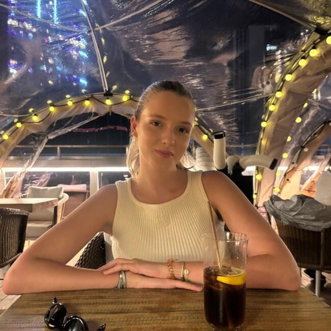 Babysitter in Bordeaux: Irma