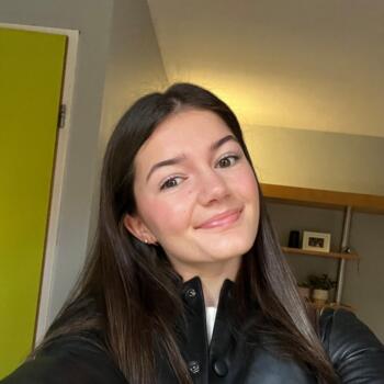 Babysitter in Paris: Hannah