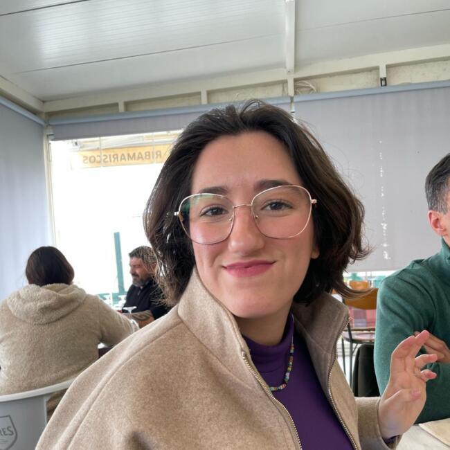 Babysitter in São Domingos de Rana: Matilde