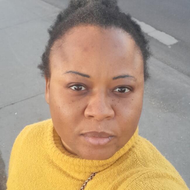 Baby-sitter in Edmonton: Christina