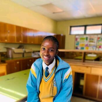 Babysitter in Springs: Thobile
