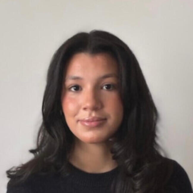 Babysitter in Amsterdam: Nora