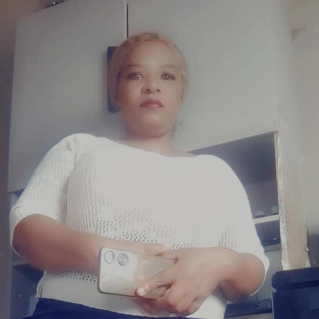 Nanny in Shallcross: Thandah