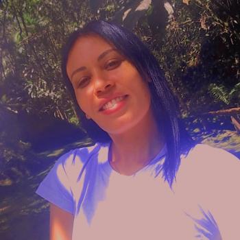 Babysitter in Nova Iguaçu: ARIANE PEREIRA