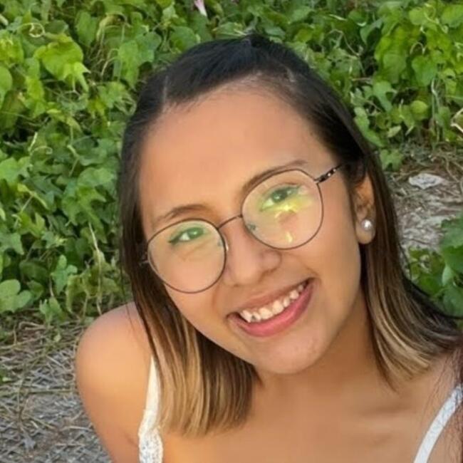 Babysitter in Lima: Andrea