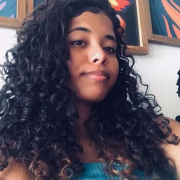 Babysitter in Barra dos Coqueiros: Luciana