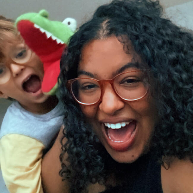 Babysitter in Paris: Andreza