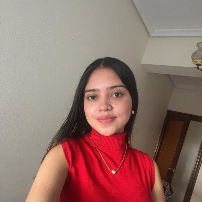 Canguro en Torrelavega: Alexandra Nicolle