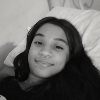 Babysitter in Maricá: Julia