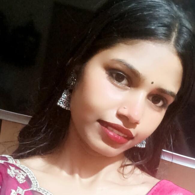 Babysitter in Ghaziabad: Isha