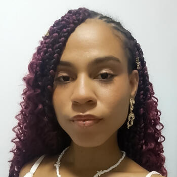 Babysitter in Salvador: Barbara Victoria