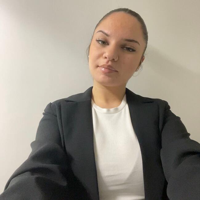 Babysitter in Châtenay-Malabry: Agathe