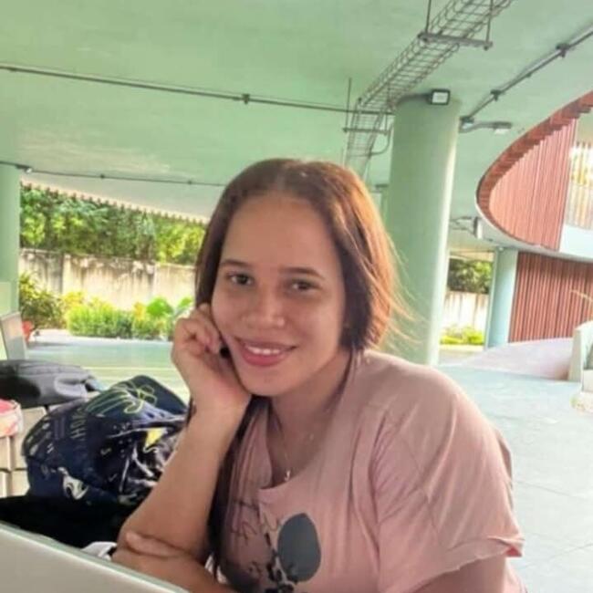 Babysitter in Santa Marta: Julia bolaño