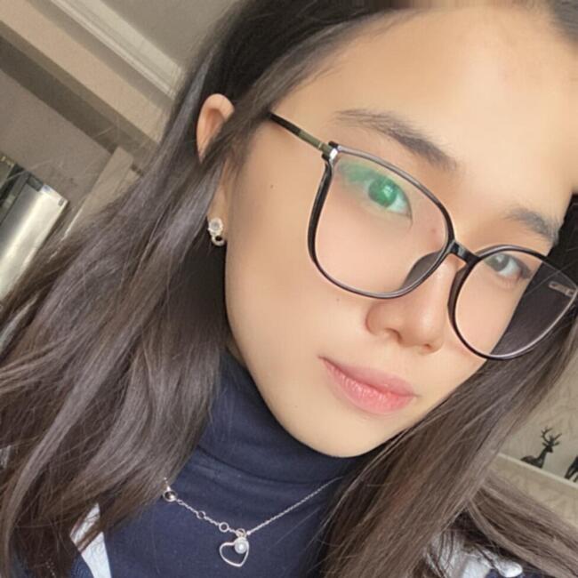 Babysitter in Messina: Enkhkhuslen