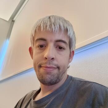 Babysitter Job in Porto: Babysitter Job Alfredo