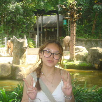 Babysitter in Singapore Island: Tracey