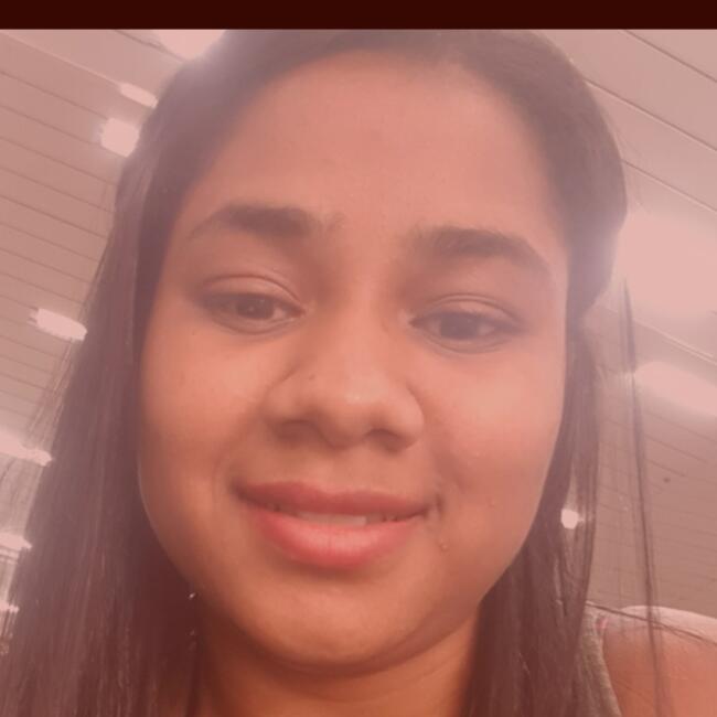 Babysitter in Praia Grande: Poliana