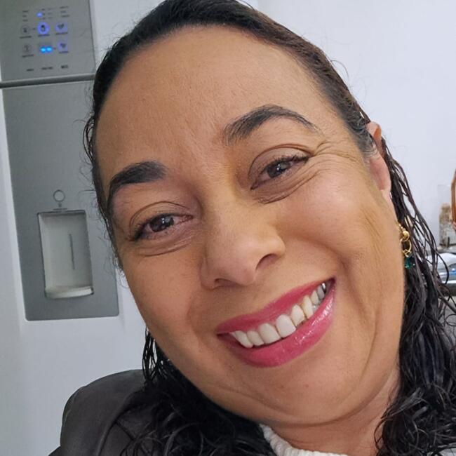 Babysitter in Curitiba: Alexandra